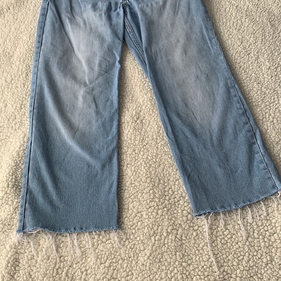 A&F | zoe natural rise straight ankle denim jeans - Picture 2 of 5